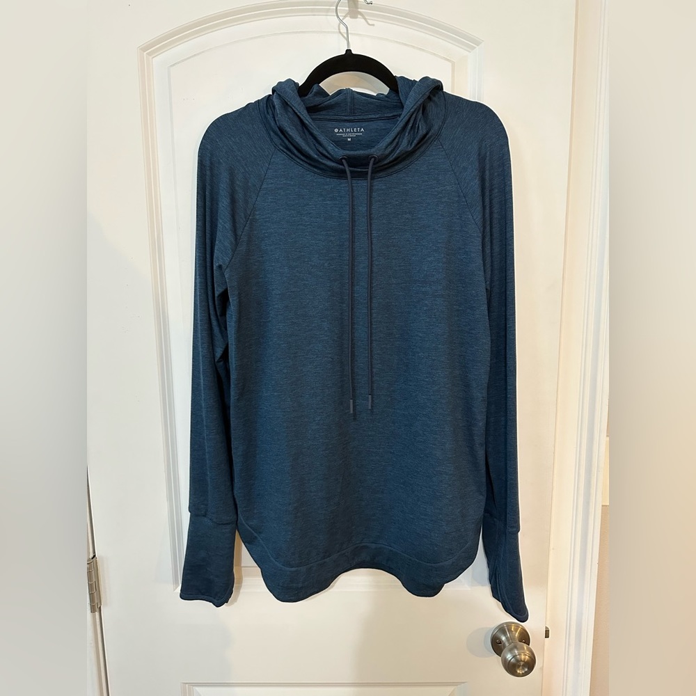 Athleta long sleeve hoodie size M.